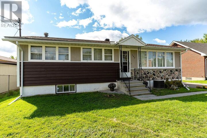 Property Photo: 142 Deacon Street ON K8A 2J4
