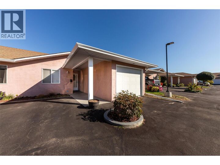Property Photo:  1285 14th Street 30  BC V2B 8K9 