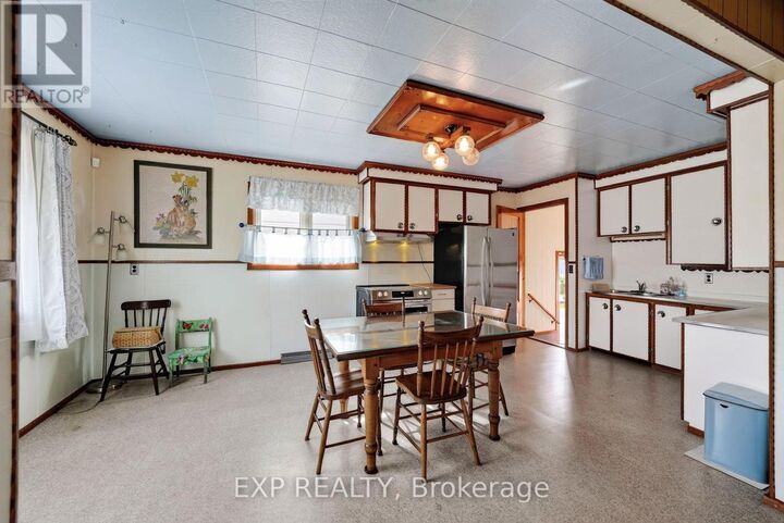 Property Photo:  1640 Brookdale Avenue  ON K6J 4R1 