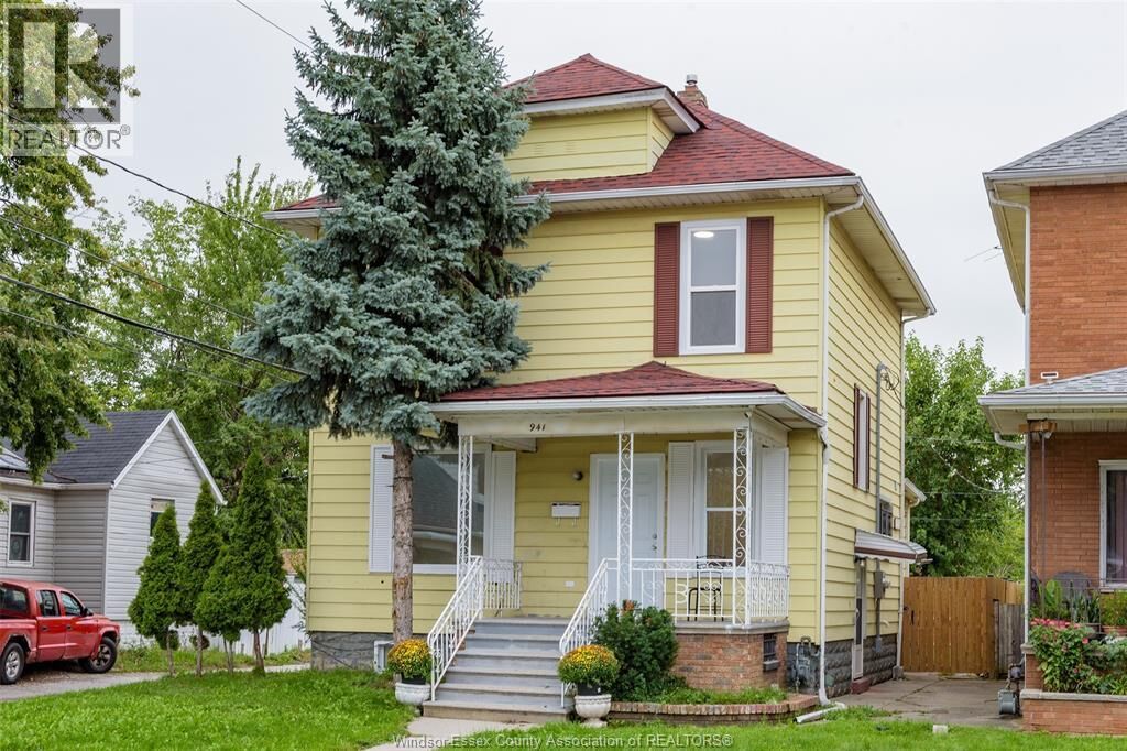 Property Photo:  941 Cataraqui  ON N9A 3P7 