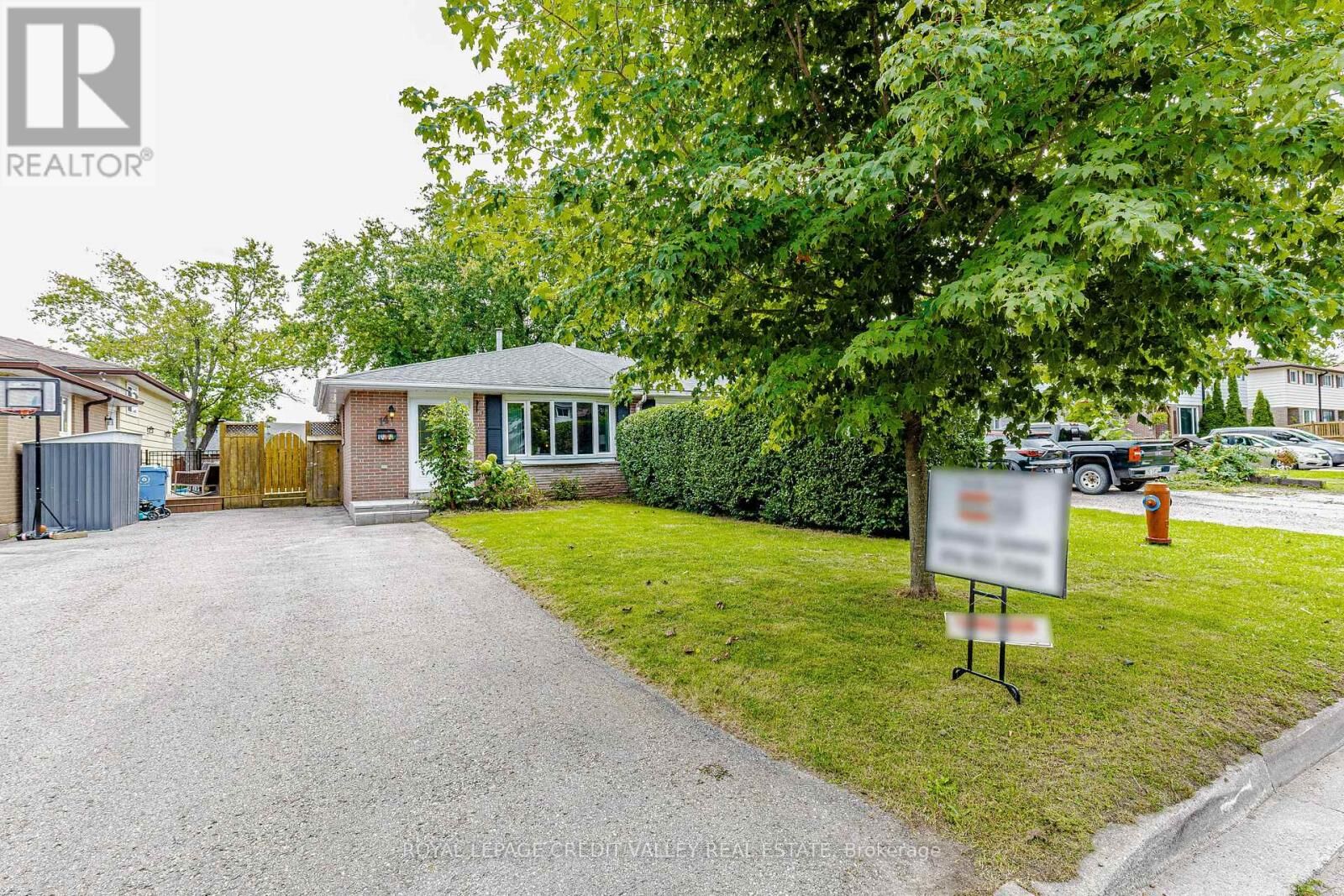 Property Photo: 14 Carlton Drive ON L9W 2X9