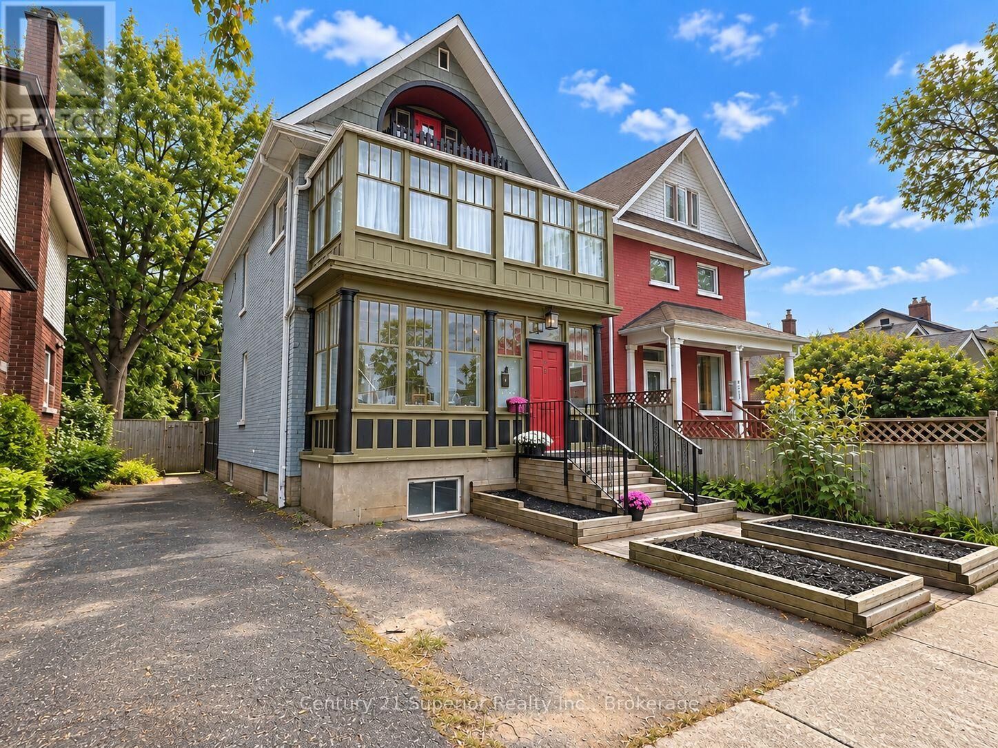 Property Photo: 420 Marks Street South ON P7E 1M5