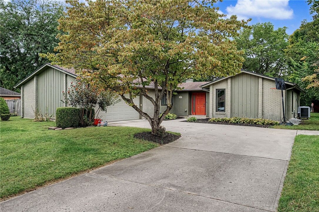 Property Photo: 2180 Woodstock Court OH 45373