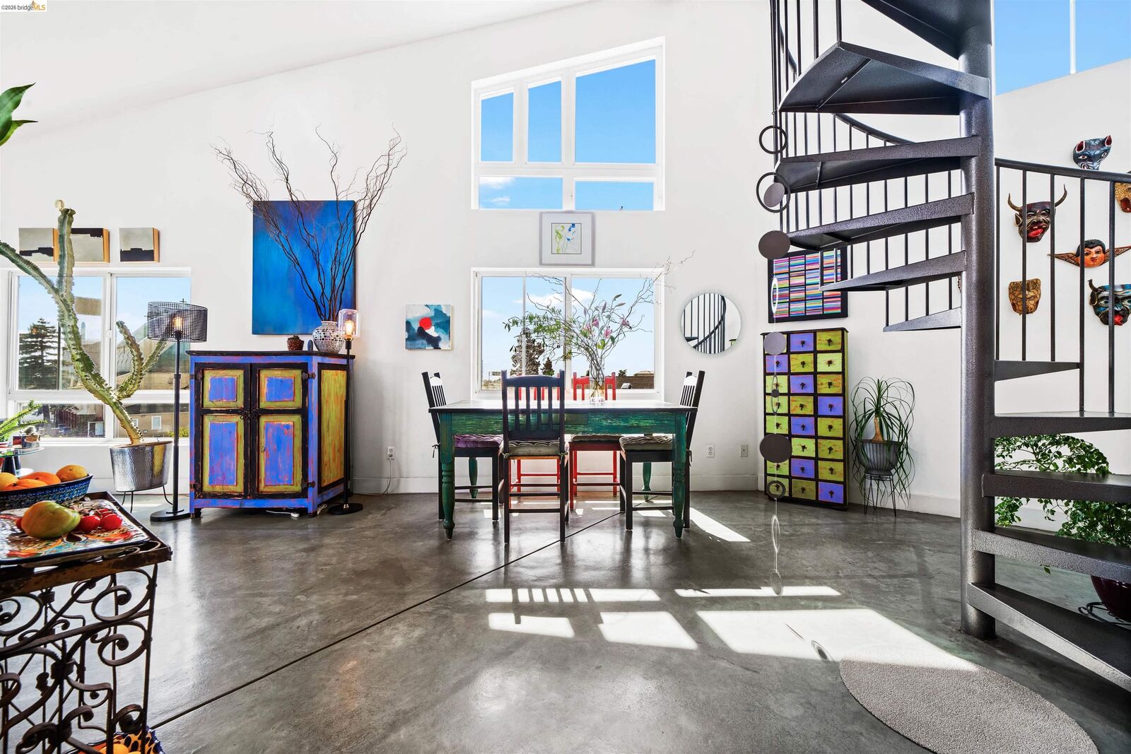 Property Photo: 675 8th St 16 CA 94607