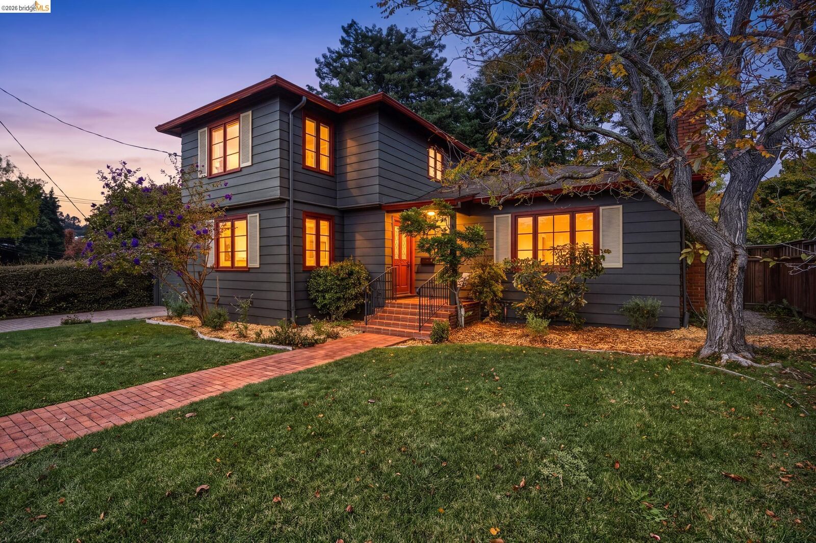Property Photo: 18 Arlington Ct CA 94707