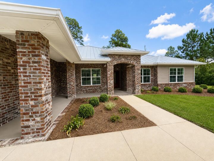 Property Photo:  416 Hideaway Circle  FL 32459 