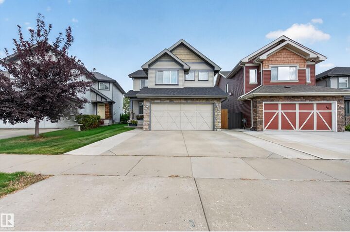 Property Photo:  72 Becker Crescent  AB T8L 0C1 
