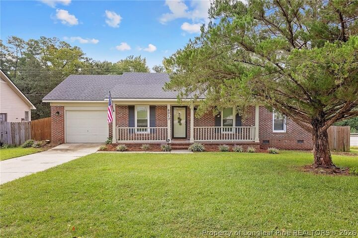 Property Photo: 6017 Dunbridge Drive NC 28314