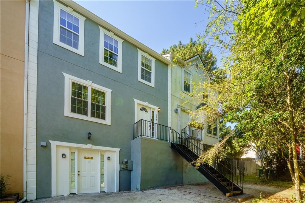 Property Photo:  1020 Plantation Way NW  GA 30144 