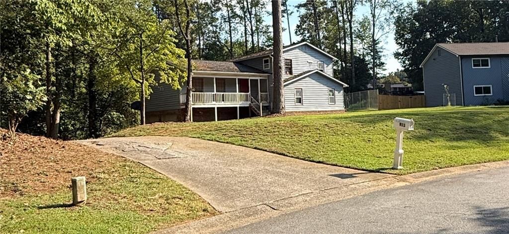 Property Photo: 911 Andover Court GA 30188