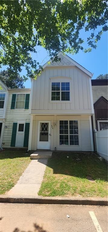 Property Photo:  486 Prince Of Wales  GA 30083 