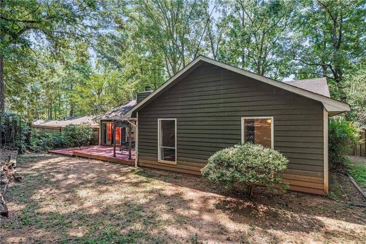 Property Photo: 717 Pebble Creek Drive GA 30093