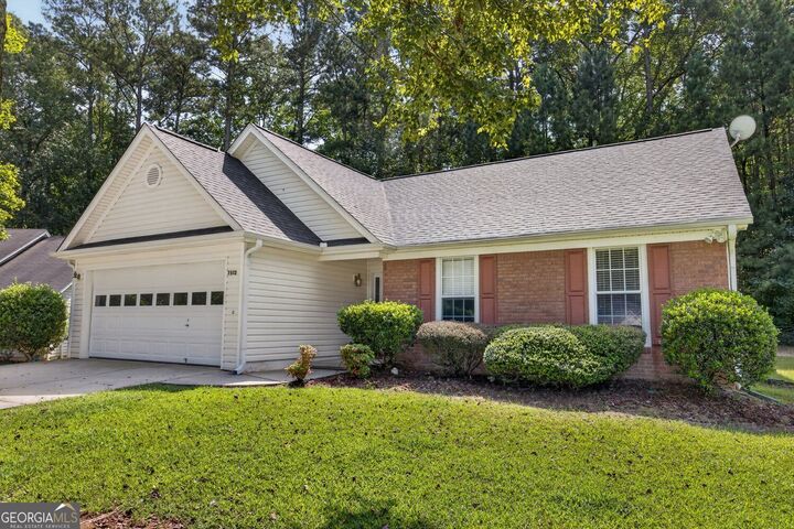 Property Photo:  7512 Deer Creek Drive  GA 30291 