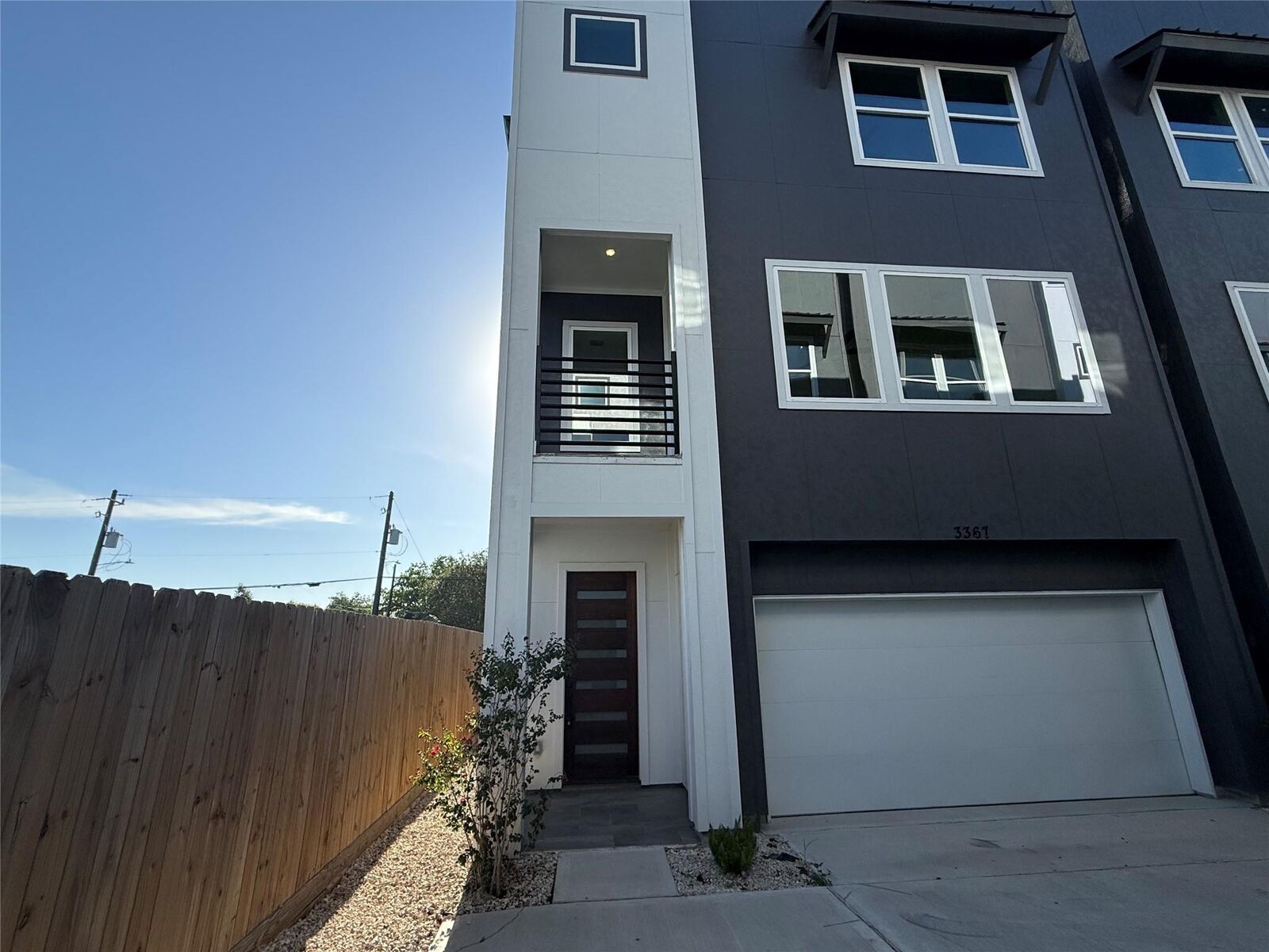 Property Photo: 3367 Yellowstone Boulevard TX 77021