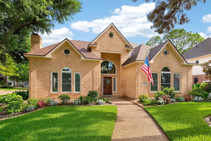 Property Photo:  18203 Knotty Green Drive  TX 77084 