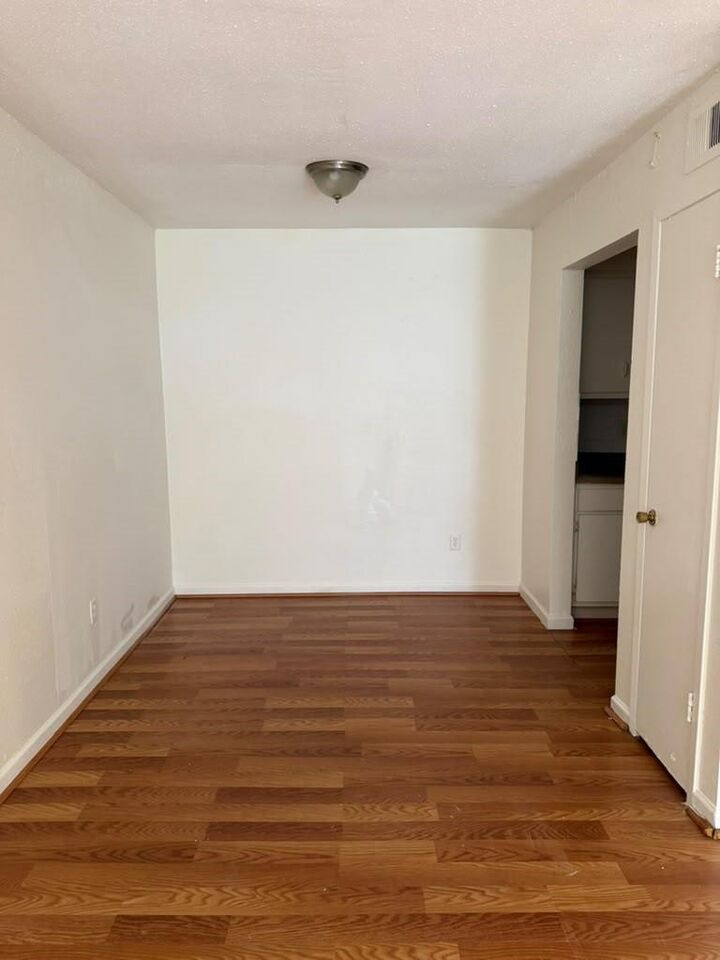 Property Photo: 5625 Antoine Drive 1404 TX 77091