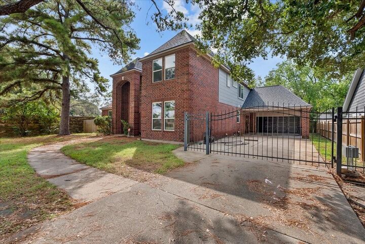 Property Photo: 14003 Muirfield Lane TX 77095