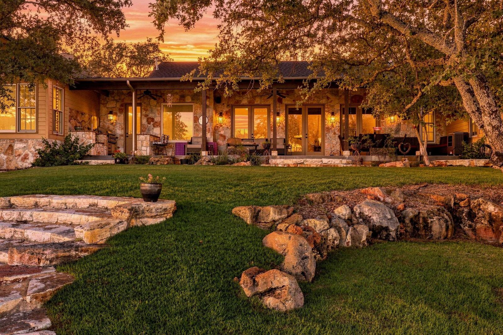 Property Photo: 100 Morgan Cove TX 78611