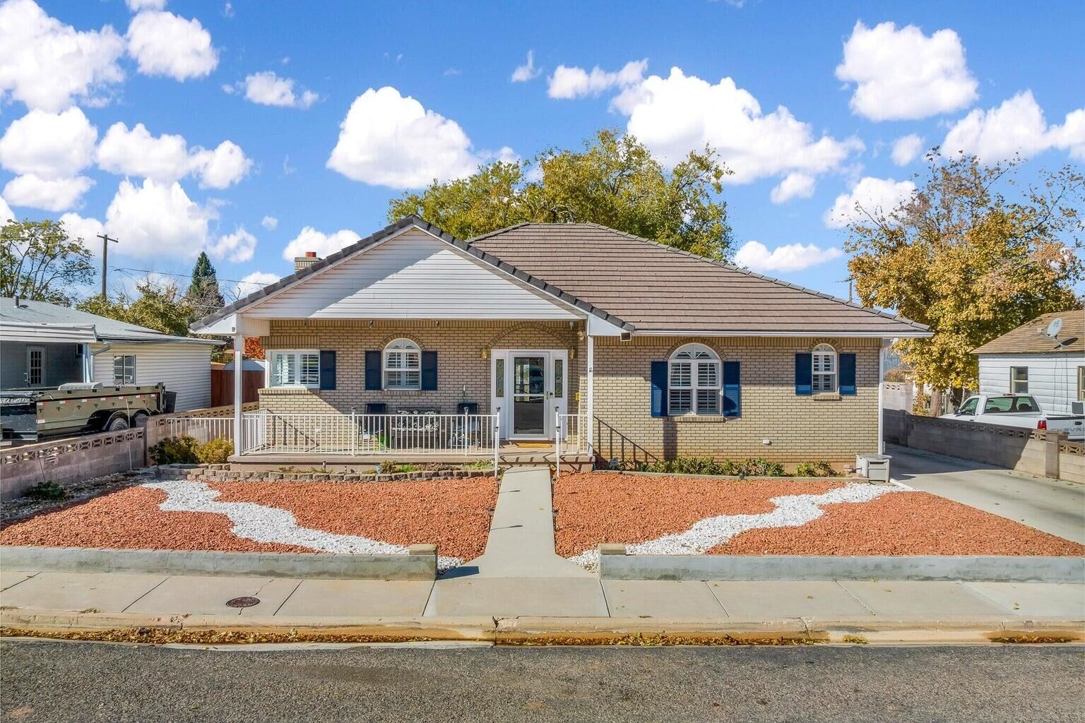 Property Photo: 271 N 600 W UT 84721