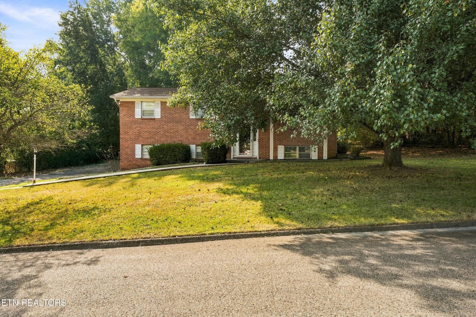 Property Photo: 3500 S Fountaincrest Drive TN 37918