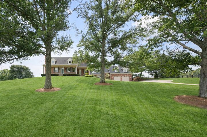 Property Photo: 801 Hannah Road KY 40065