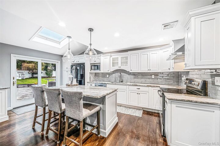 Property Photo: 3 Stacy Court NY 11777