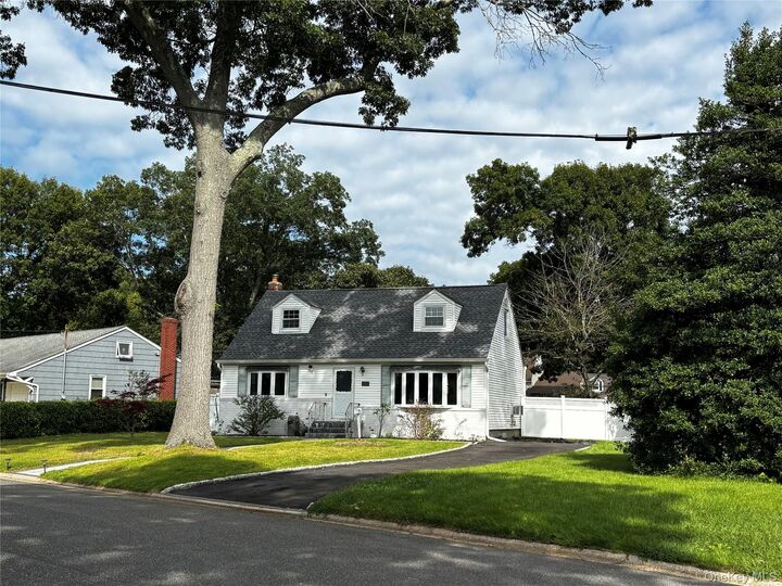 Property Photo: 105 Rutledge Road NY 11703