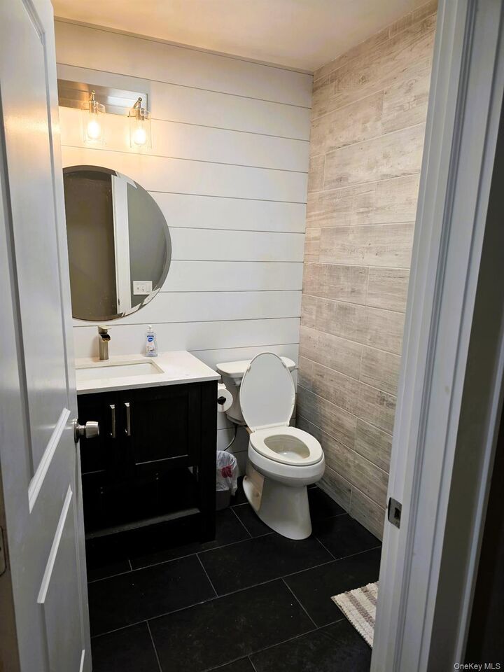Property Photo:  49 Larchmont Road  NY 10512 