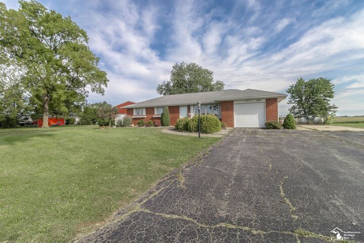 Property Photo: 270 E Sterns MI 48182