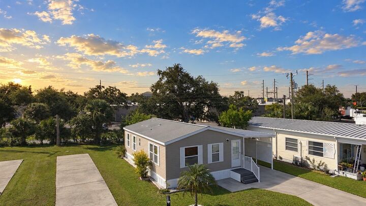 Property Photo:  6904 Cortez Road W 10  FL 34210 