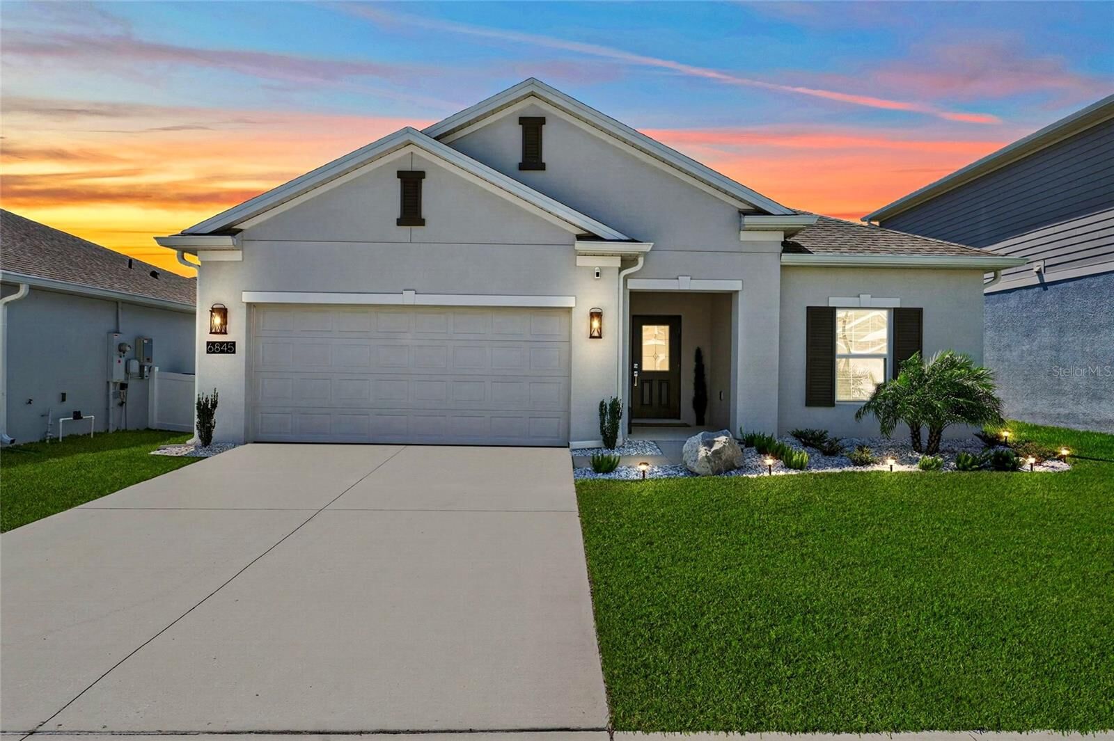 Property Photo:  6845 Perch Hammock Loop  FL 34736 