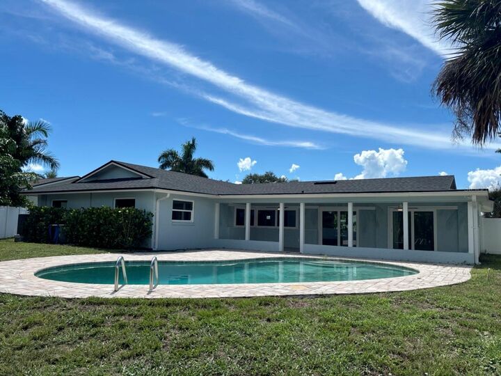 Property Photo:  4568 40th Street S  FL 33711 