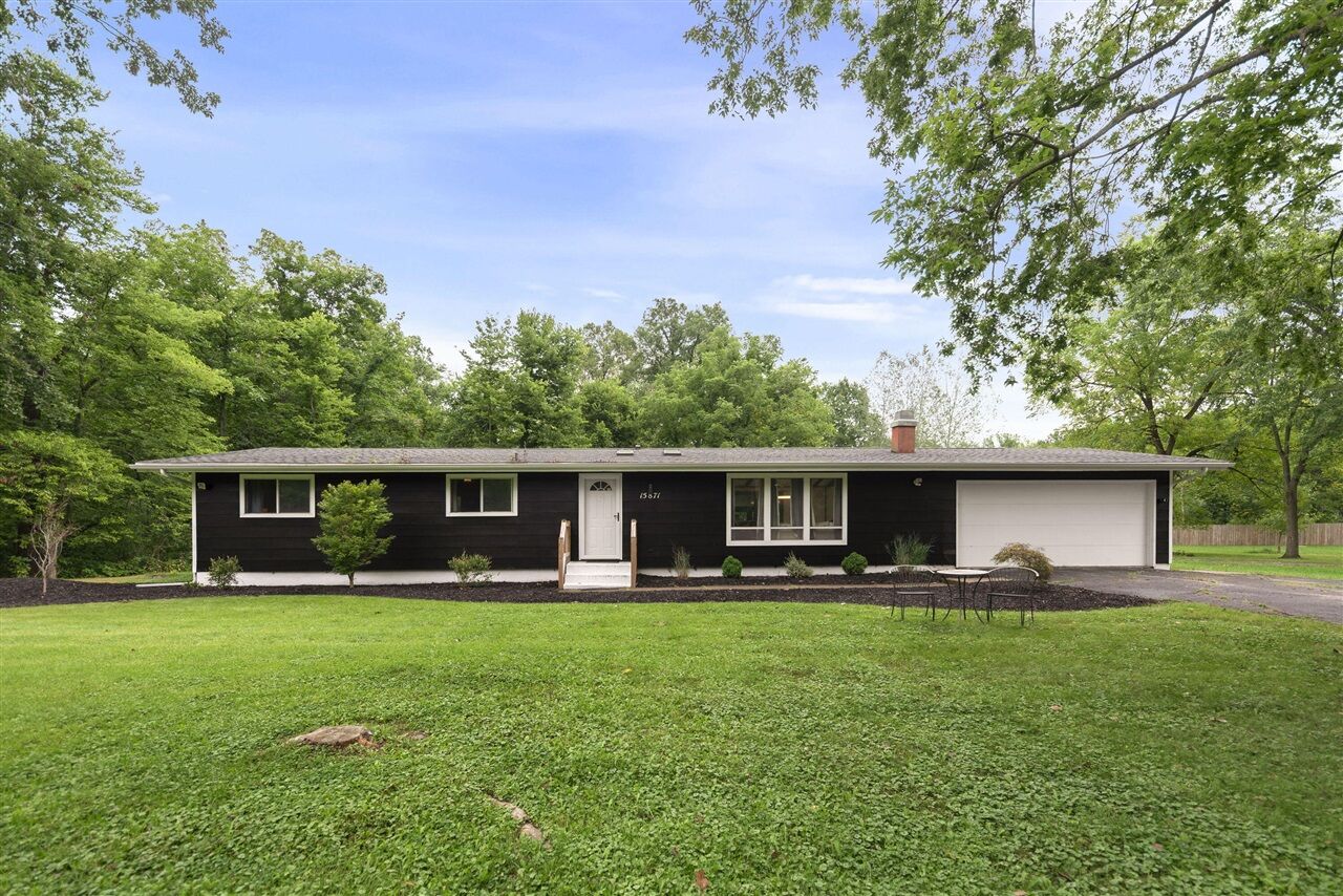 Property Photo:  15871 Lakeside Road  MI 49129 
