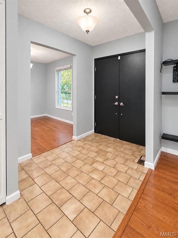 Property Photo:  14331 Rainy Lake Drive  MO 63017 