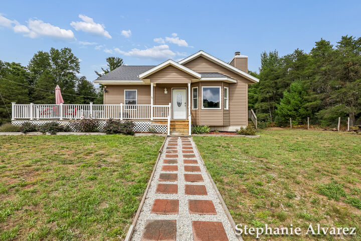 Property Photo: 8616 S 72nd Avenue MI 49437