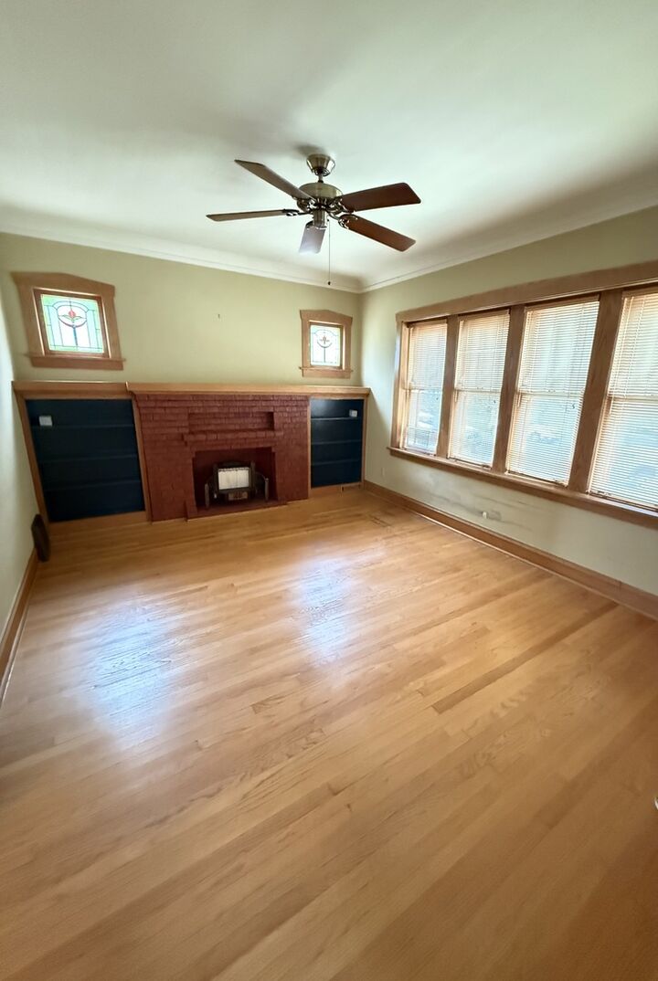 Property Photo:  1516 Wesley Avenue  IL 60402 