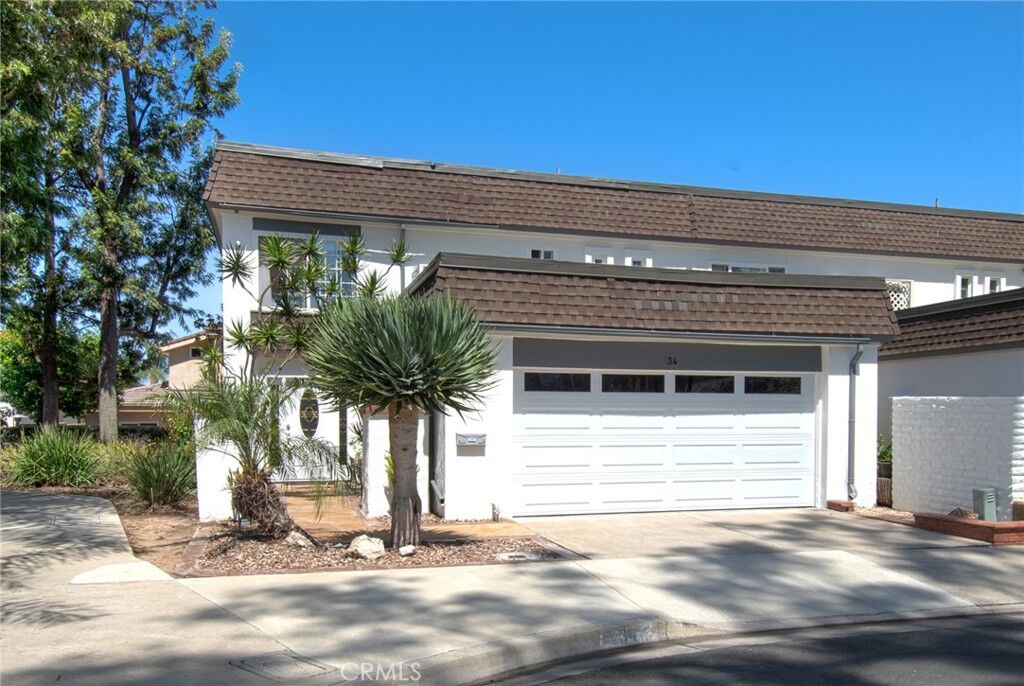 Property Photo: 34 Senisa CA 92612