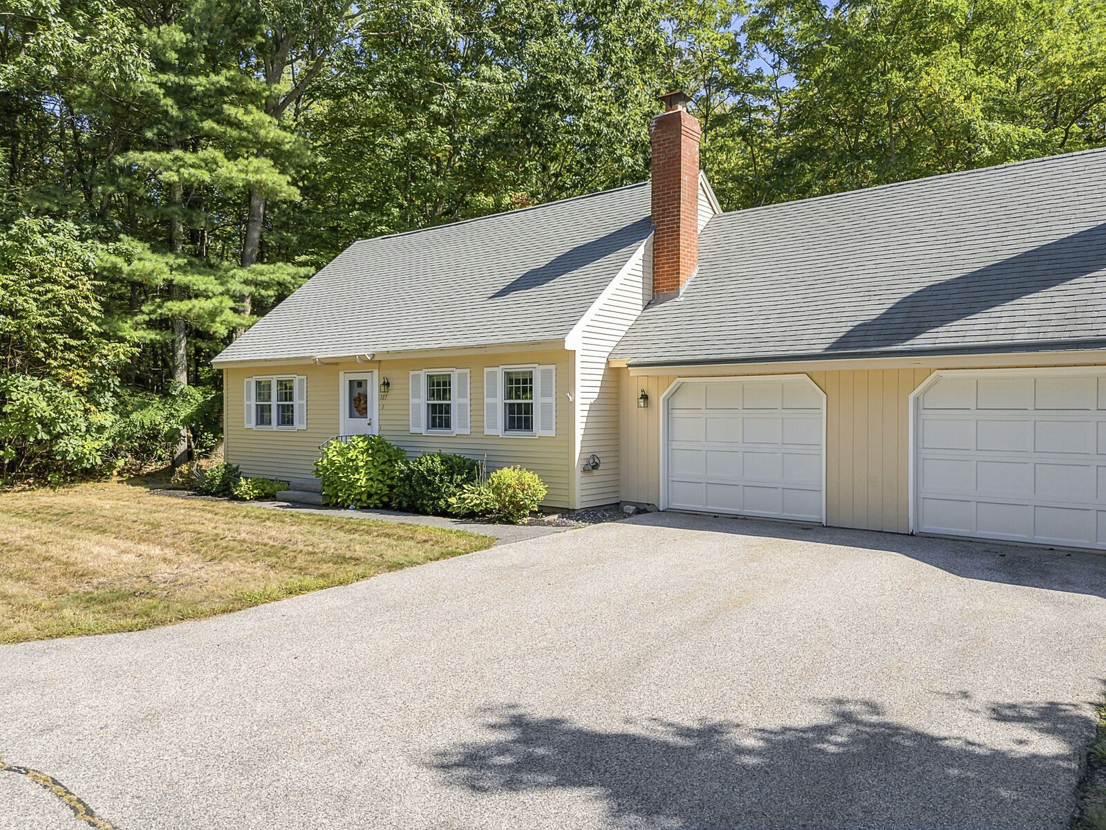 Property Photo:  187 Flintlock Village Road 1  ME 04090 