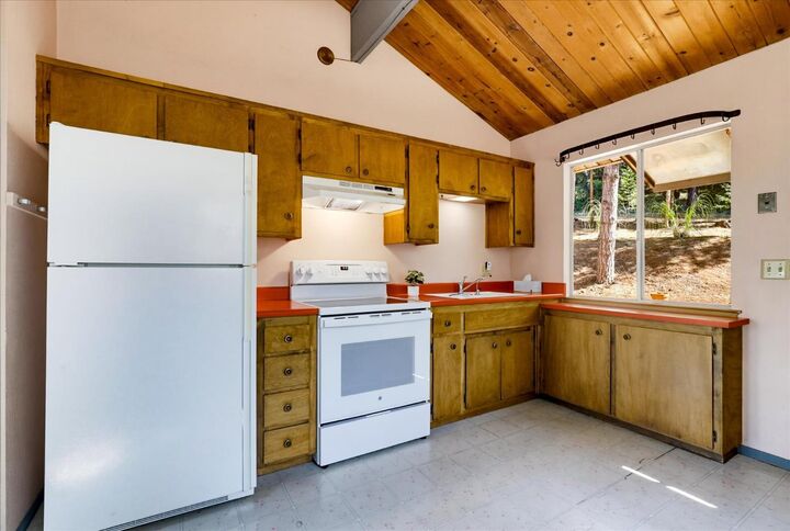 Property Photo: 11980 N Bloomfield Road CA 95959