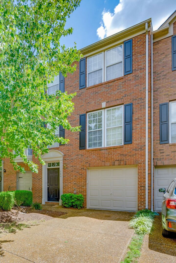 Property Photo:  684 Huffine Manor Cir  TN 37067 