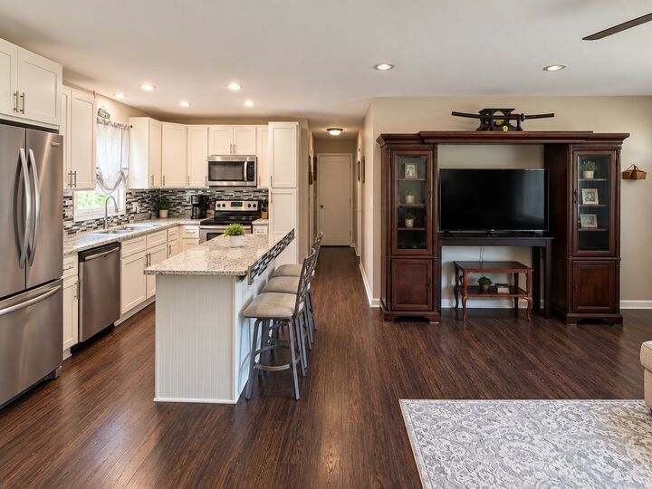 Property Photo:  306 Circle Hill Dr  TN 37110 