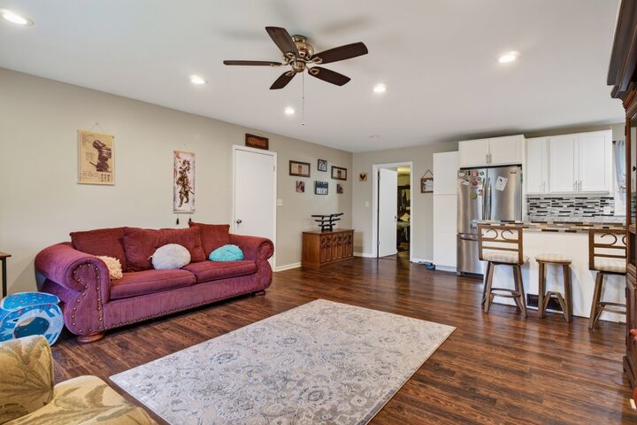 Property Photo: 306 Circle Hill Dr TN 37110