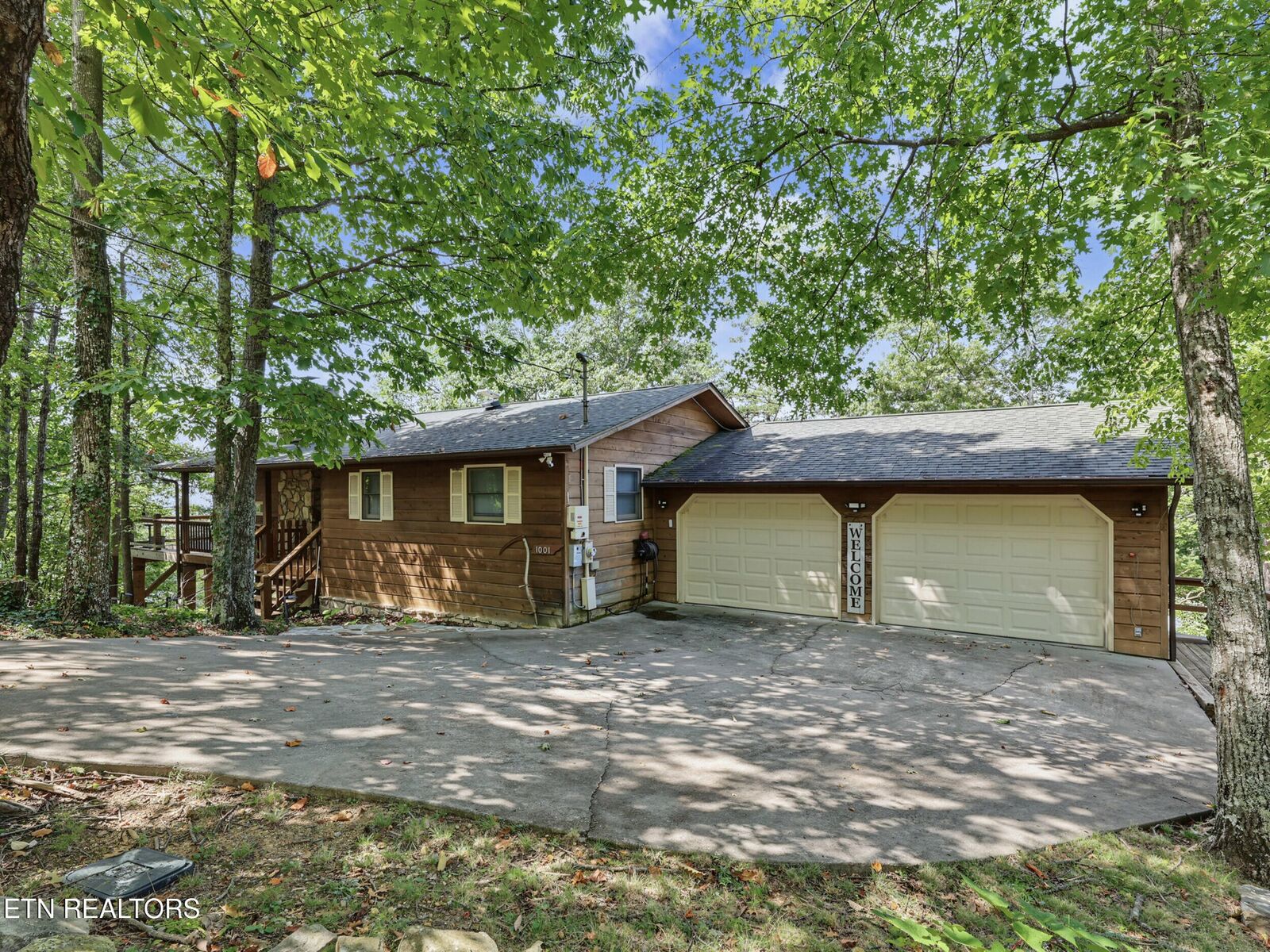 Property Photo:  1001 Old Laurel Lane  TN 37876 