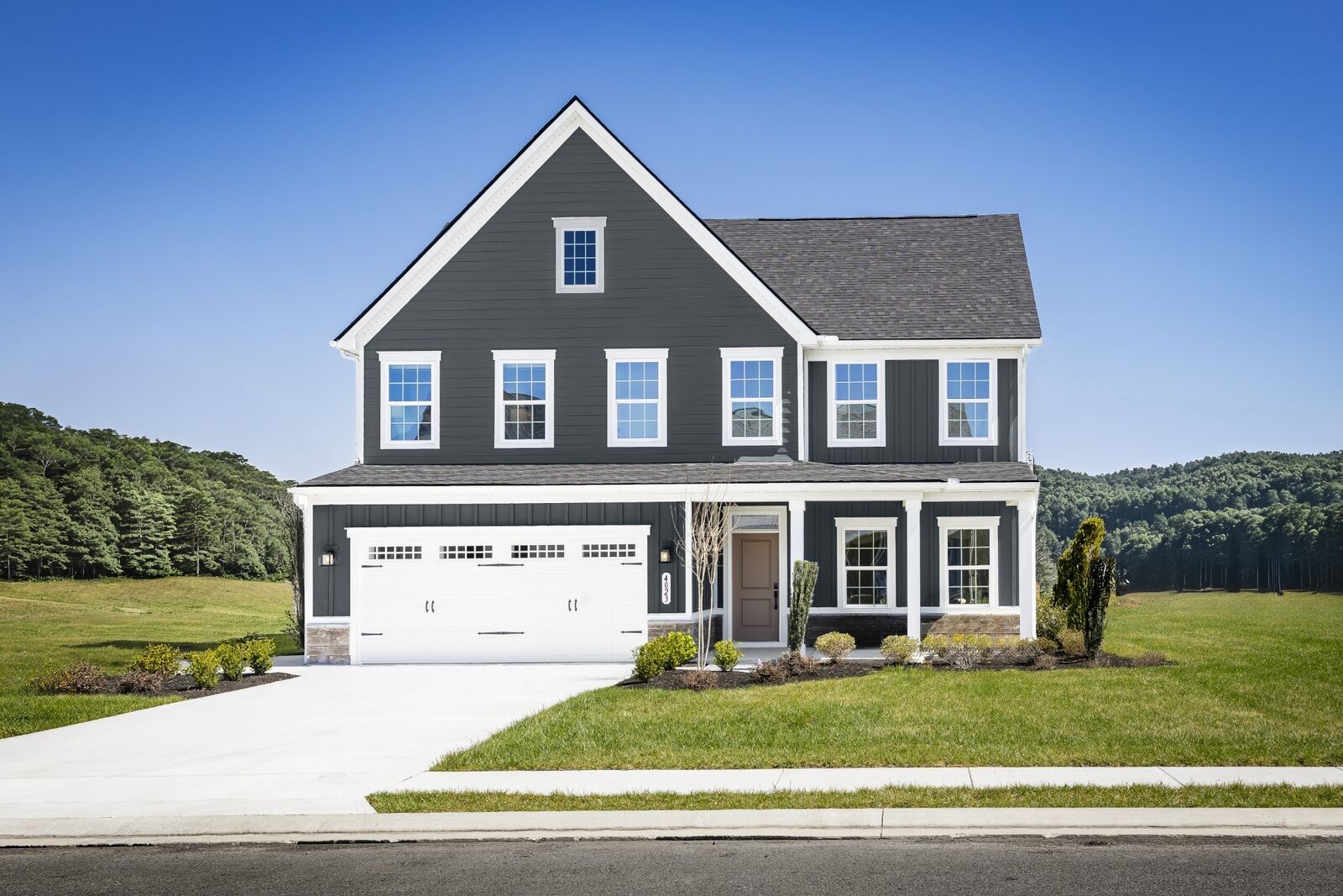 Property Photo: 2417 Radcliffe Dr TN 37128