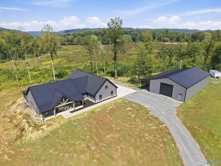 Property Photo: 2005 Aldridge Gap Road AL 35976