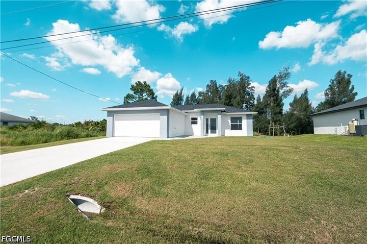 Property Photo:  2712 46th Street SW  FL 33976 