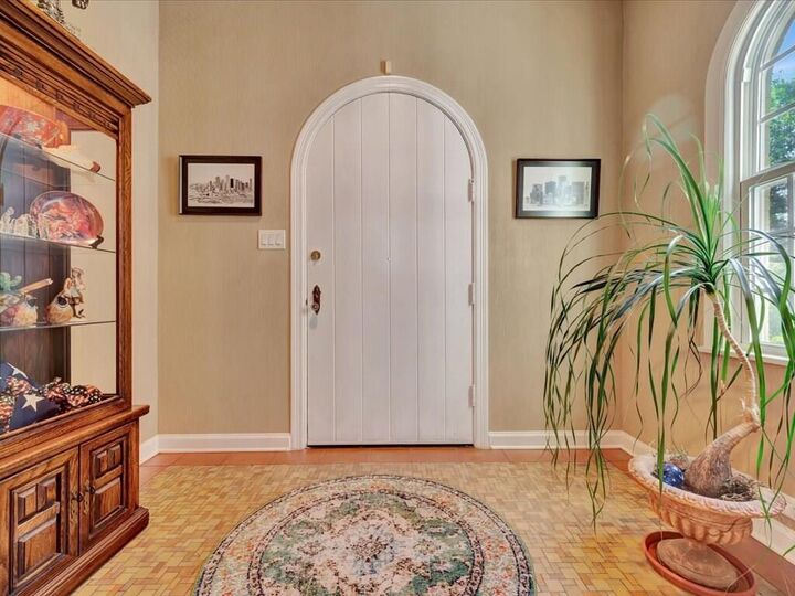 Property Photo:  402 S Bynum Street  TX 75904 