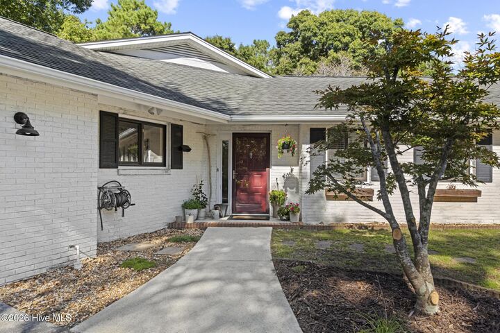 Property Photo: 216 Hickory Lane NC 28443