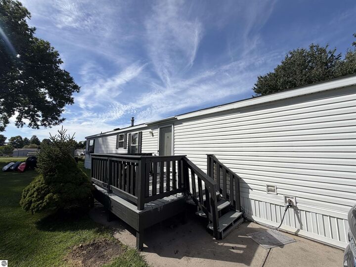 Property Photo:  4524 Goldenrod Drive  MI 49685 