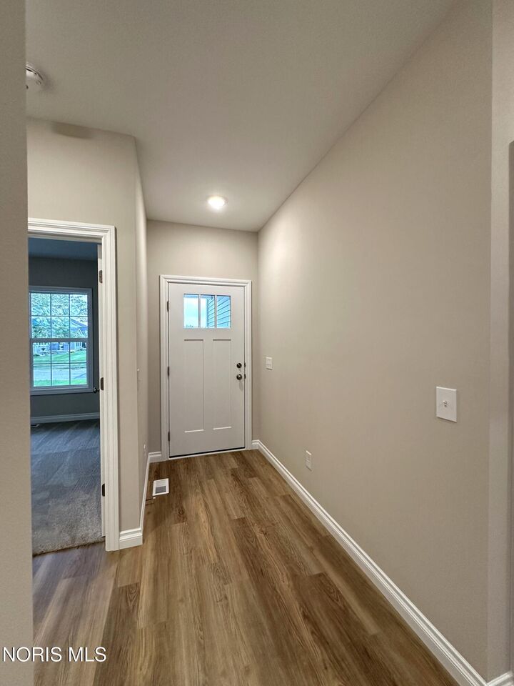 Property Photo:  1004 Pine Ridge Drive  OH 43551 